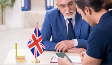 How to Hire a UK Lawyer